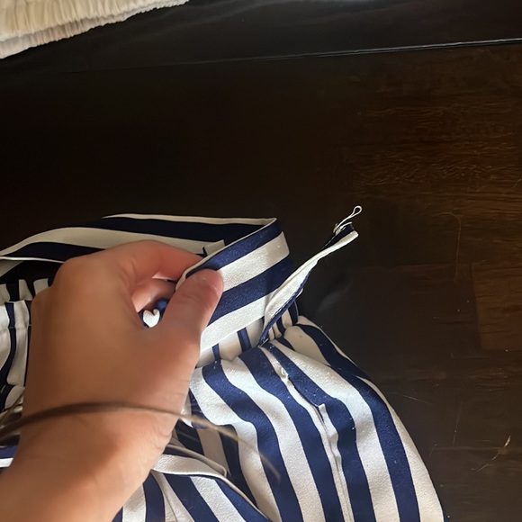 2 piece set - Picture 3 of 3